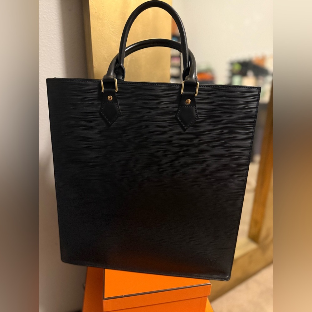 LOUIS VUITTON Epi Sac Plat Hand Bag Black M59082